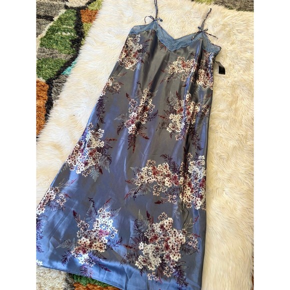 Thalia Sodi slip gown - Picture 6 of 11